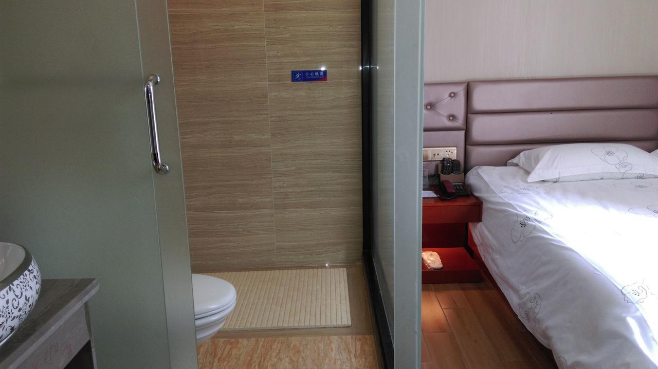 เทีย ลี่ ฮอลิเดย์ โฮเต็ล Hotel กวางโจว ภายนอก รูปภาพ