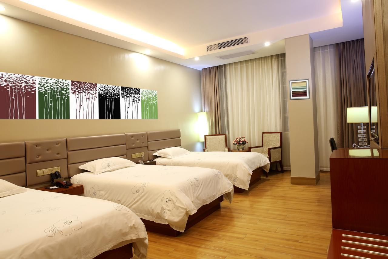 เทีย ลี่ ฮอลิเดย์ โฮเต็ล Hotel กวางโจว ภายนอก รูปภาพ