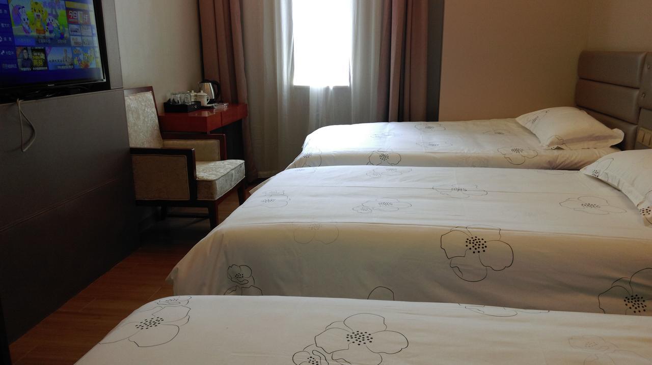 เทีย ลี่ ฮอลิเดย์ โฮเต็ล Hotel กวางโจว ภายนอก รูปภาพ