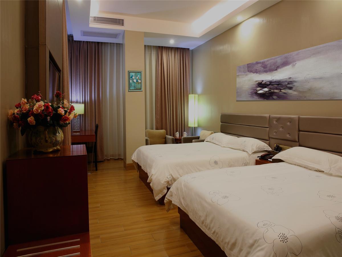 เทีย ลี่ ฮอลิเดย์ โฮเต็ล Hotel กวางโจว ภายนอก รูปภาพ