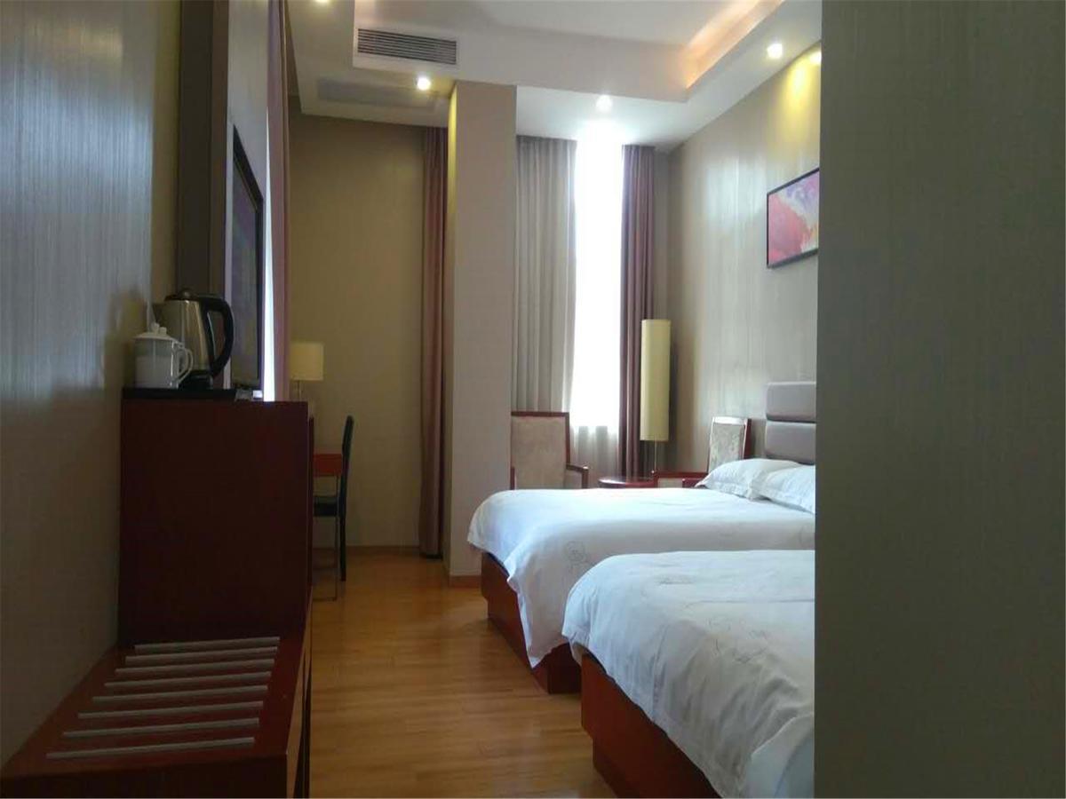 เทีย ลี่ ฮอลิเดย์ โฮเต็ล Hotel กวางโจว ภายนอก รูปภาพ